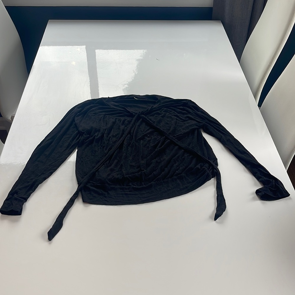 Future Fashion, Large Black Long-Sleeved Shirt